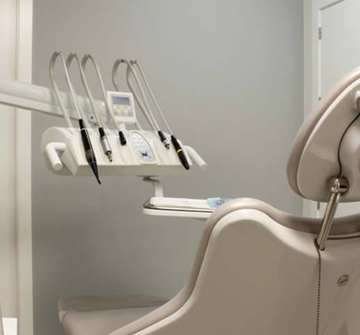 Finding The Best Implant Dentist in Toronto