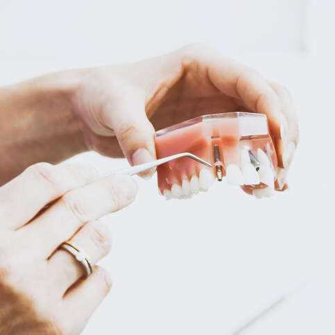 When to See a Cosmetic Dentist in Toronto